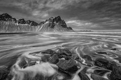 Honor Award,	Frank	Forward,	“Iceland Seascape,”	Greater Lynn Photographic Assn (MA)